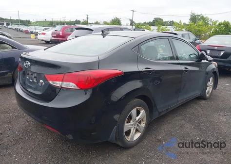 2013 Hyundai Elantra Gls z USA, uszkodzony, nr VIN KMHDH4AE4DU938945